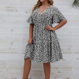 Plus Size V-Neck Short Sleeve Floral Print Midi Dress Black